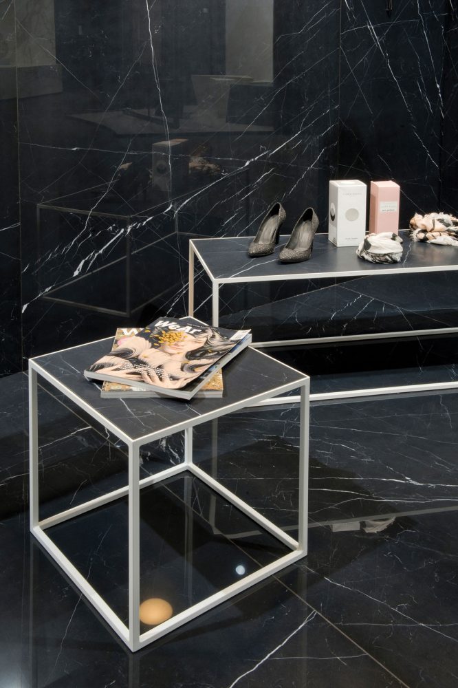 Additional lifestyle image for Ariostea Ultra Marmi Nero Marquina - 1200 x 2700  x 6 mm