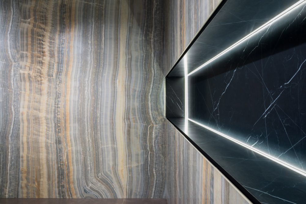 Additional lifestyle image for Ariostea Ultra Onici Grey Onyx Vein Cut - 1500 x 3000  x 6 mm