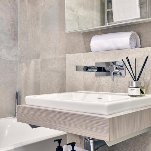 lifestyle swatch image