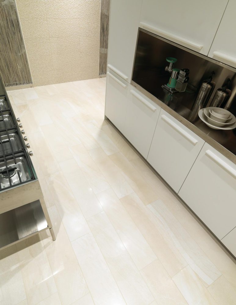 Lifestyle image for Piemme Geostone Beige - 600 x 1200  x 10 mm