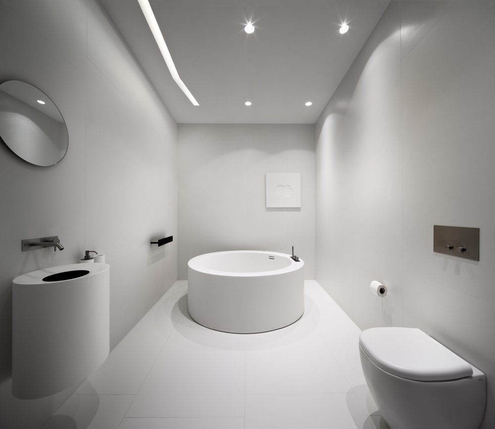 Additional lifestyle image for Ariostea Ultra Iridium Bianco - 1000 x 1500  x 6 mm