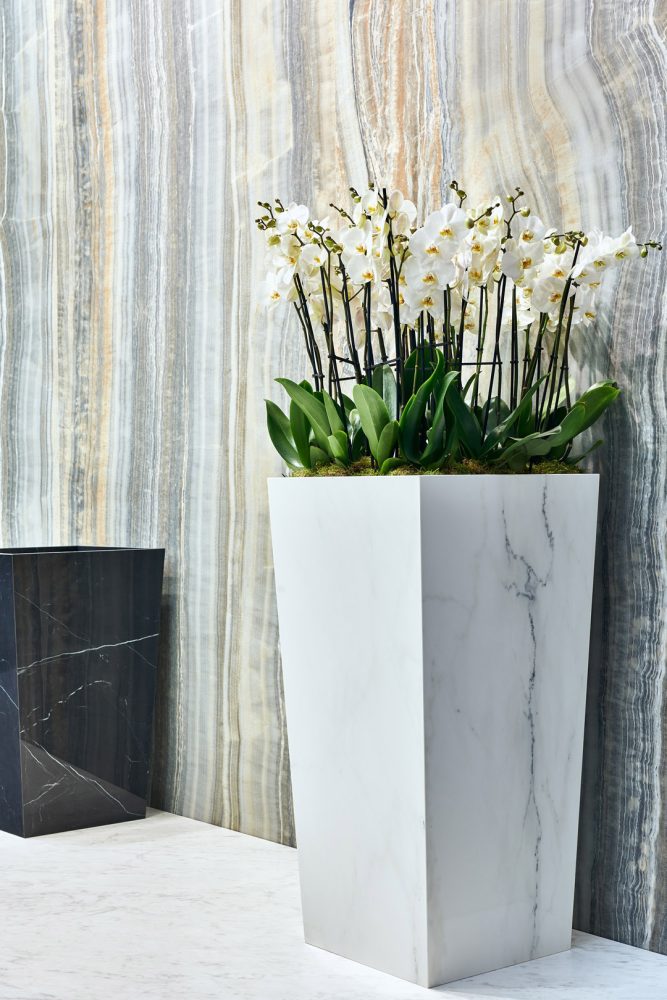 Additional lifestyle image for Ariostea Ultra Onici Grey Onyx Vein Cut - 1500 x 1500  x 6 mm