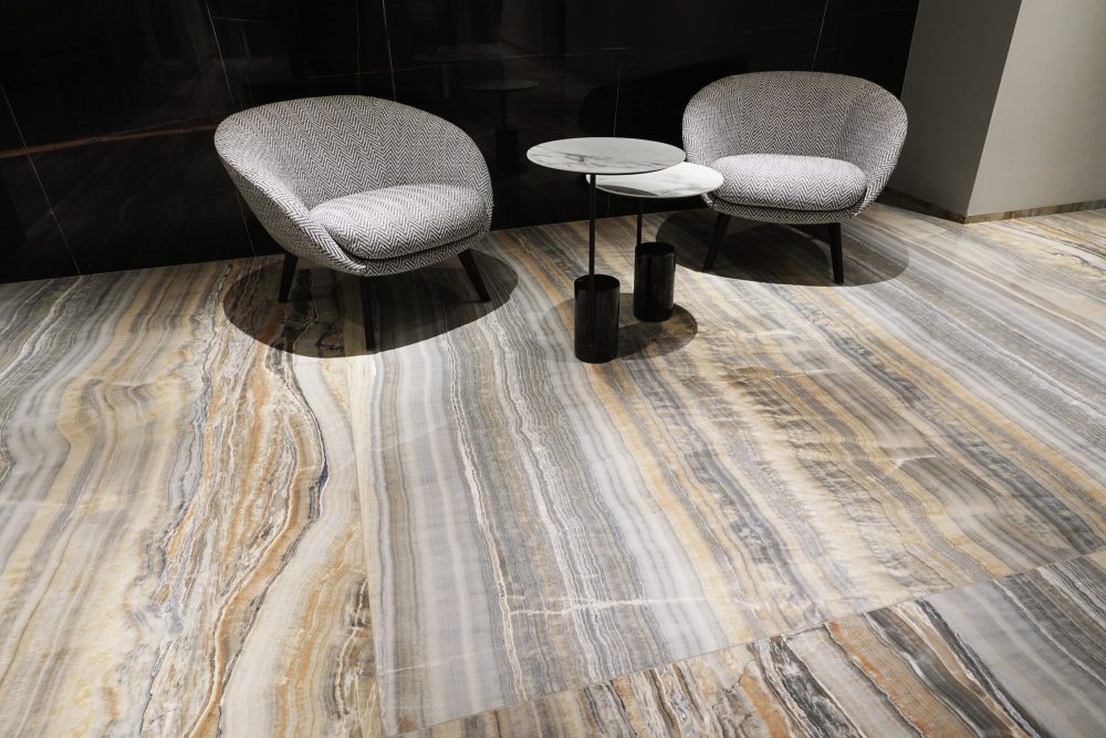 Lifestyle image for Ariostea Ultra Onici Grey Onyx Vein Cut - 1500 x 1500  x 6 mm