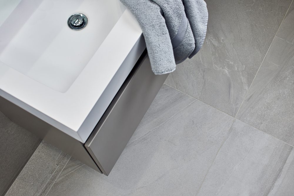 Additional lifestyle image for Piemme Geostone Grigio - 300 x 600  x 10 mm