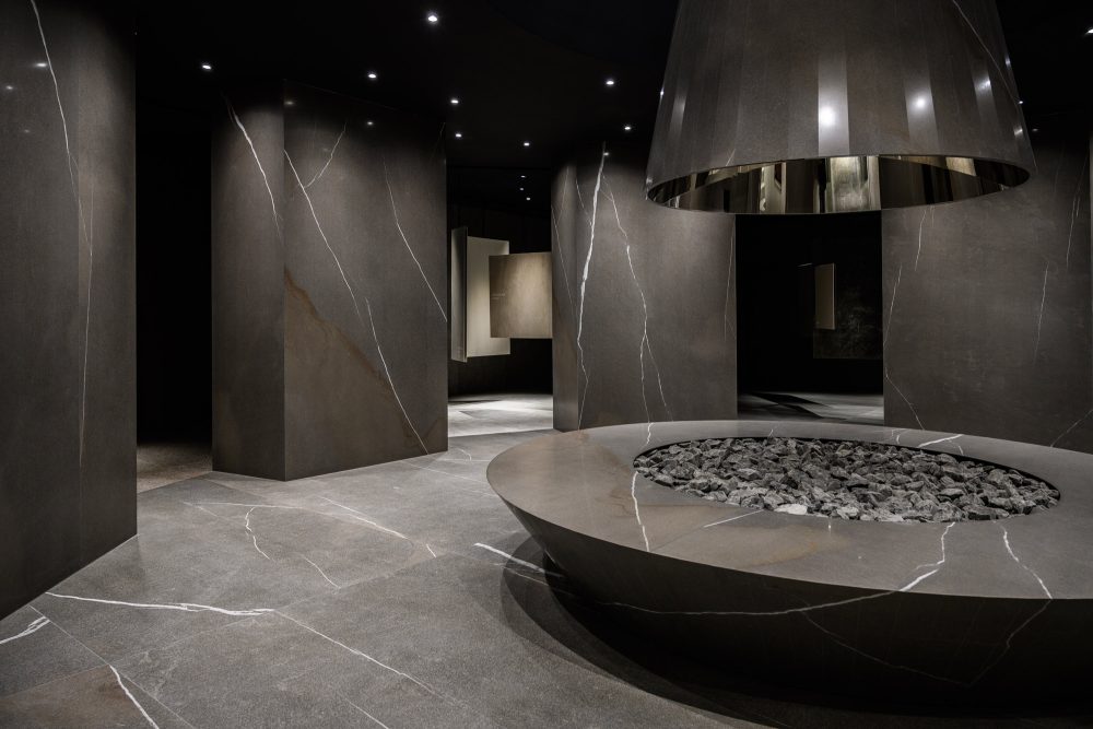 Additional lifestyle image for Ariostea Ultra Pietre Pietra Piasentina - 1500 x 1500  x 6 mm