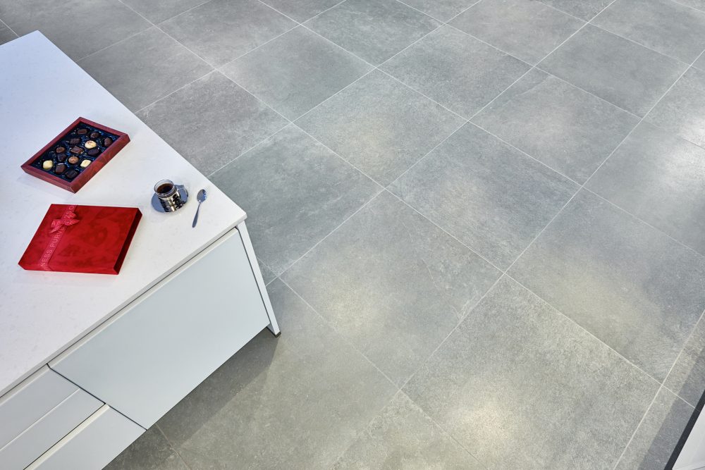 Additional lifestyle image for Piemme More Grigio - 300 x 600  x 10 mm