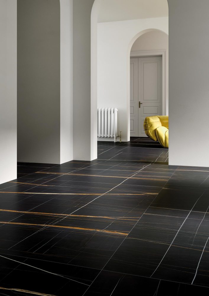 Additional lifestyle image for Ariostea Ultra Marmi Sahara Noir - 750 x 750  x 6 mm