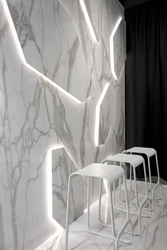 Additional lifestyle image for Fiandre Marmi Maximum Calacatta Light - 750 x 750  x 6 mm